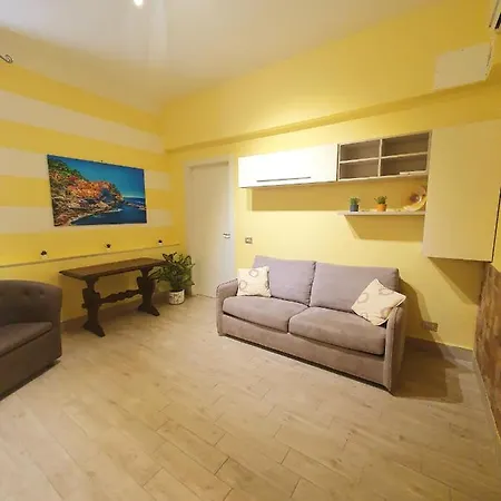 Tecla House * La Spezia