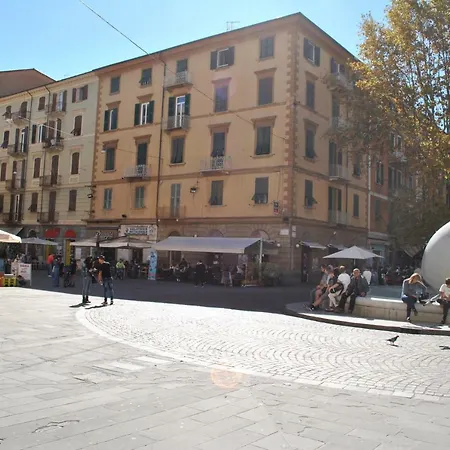 Tecla House Apartment