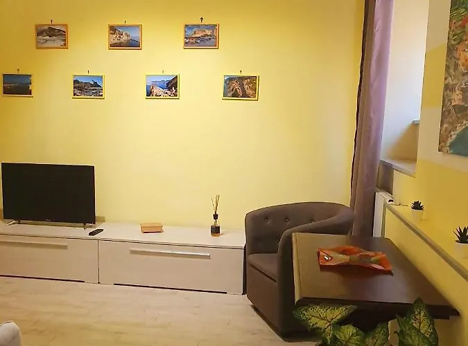 Tecla House *